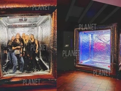 دستگاه صدور پول مکعب